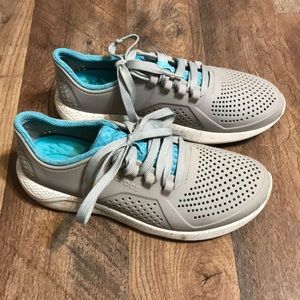 Crocs/LiteRide size 6